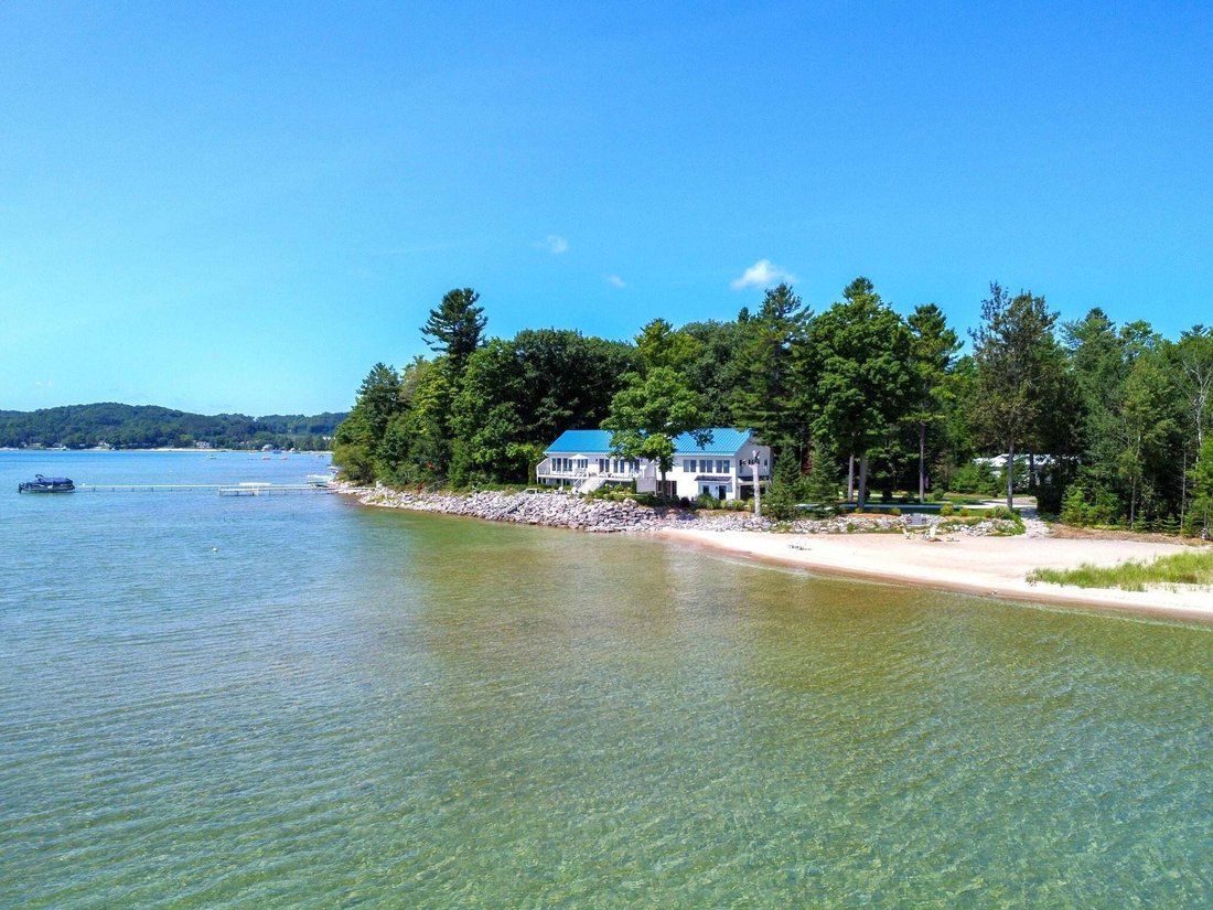 Haus in Suttons Bay, Michigan, Vereinigte Staaten 1 - 18718526