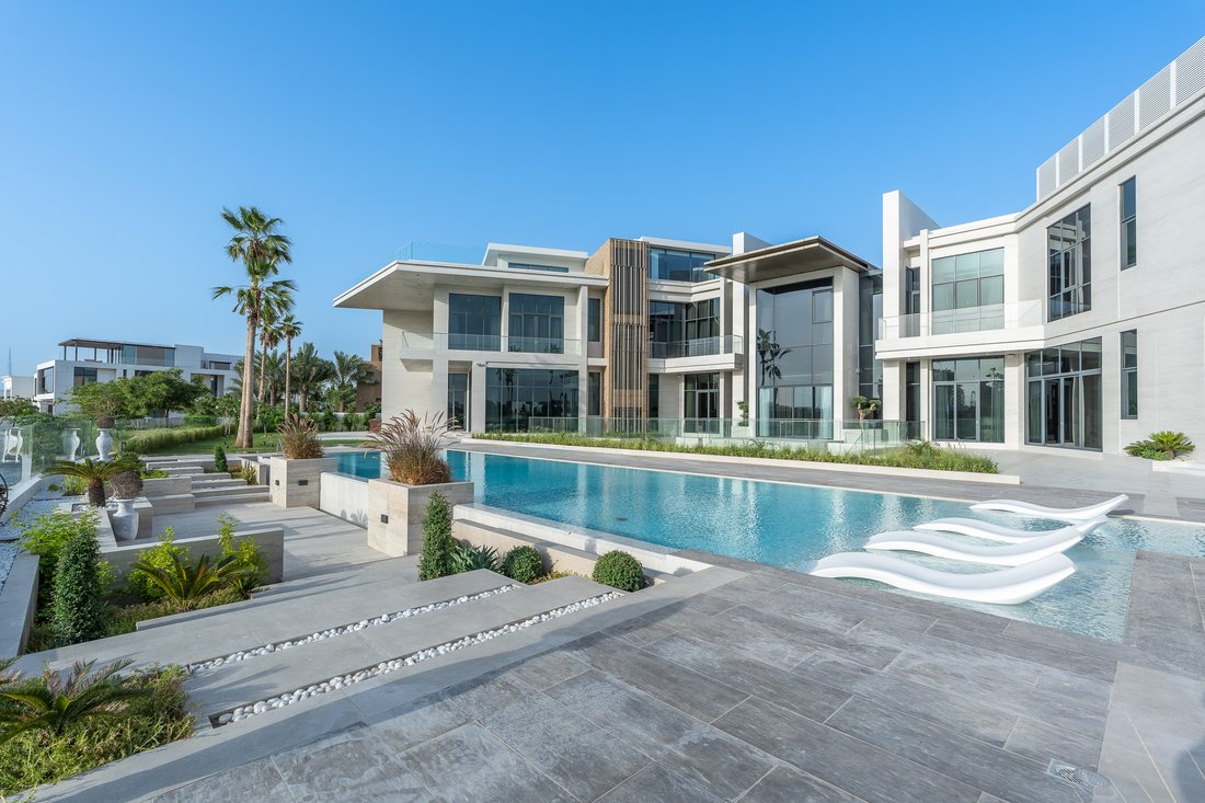 Villa in Hadaeq Sheikh Mohammed Bin Rashid, Dubai, United Arab Emirates 1 - 18716855