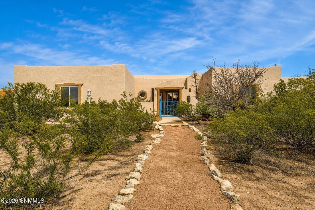 House in Las Cruces, New Mexico, United States 2 - 17237638