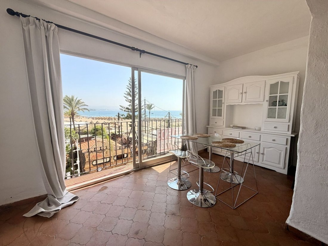 Apartment in Puerto Banus, Marbella, Spain 3 - 18716729