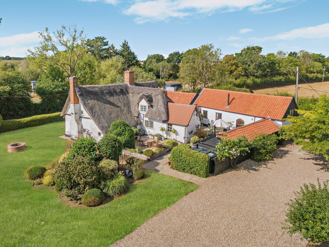 House in Suffolk, England 1 - 18716559