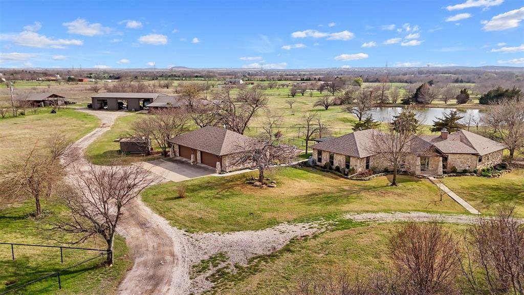 Casa a Krum, Texas, Stati Uniti 1 - 18718560