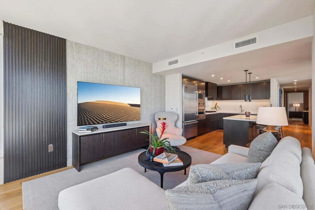 Condo in San Diego, California, United States 5 - 18719174