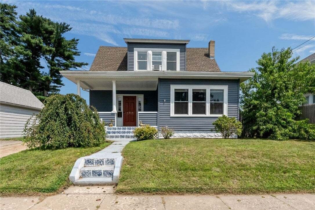 House in Cranston, Rhode Island, United States 1 - 18718351