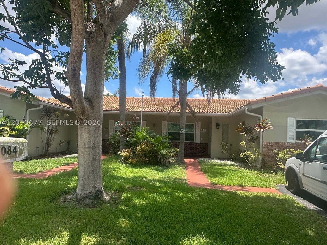 House in Coral Springs, Florida, United States 1 - 18719335