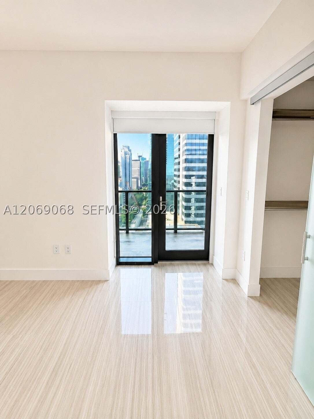 Condo in Miami, Florida, United States 5 - 18719363