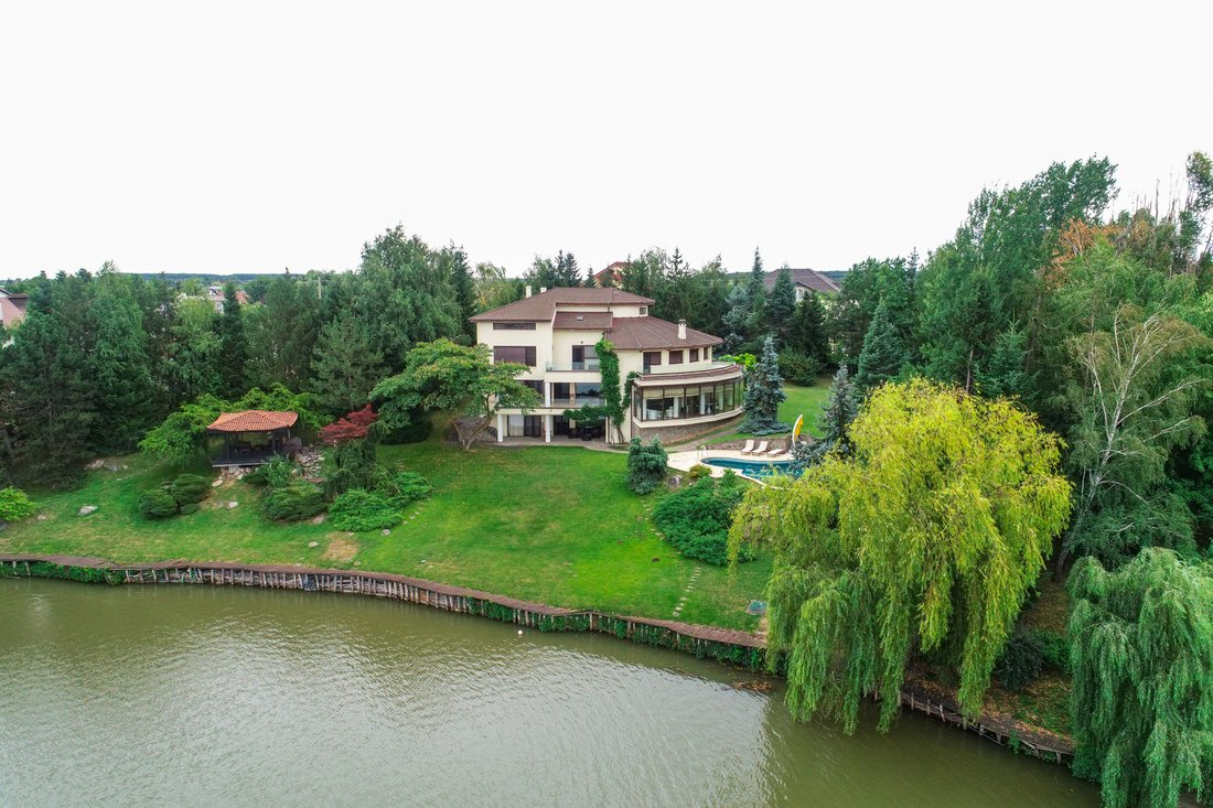 Maison à Corbeanca, Județ d'Ilfov, Roumanie 1 - 18716449