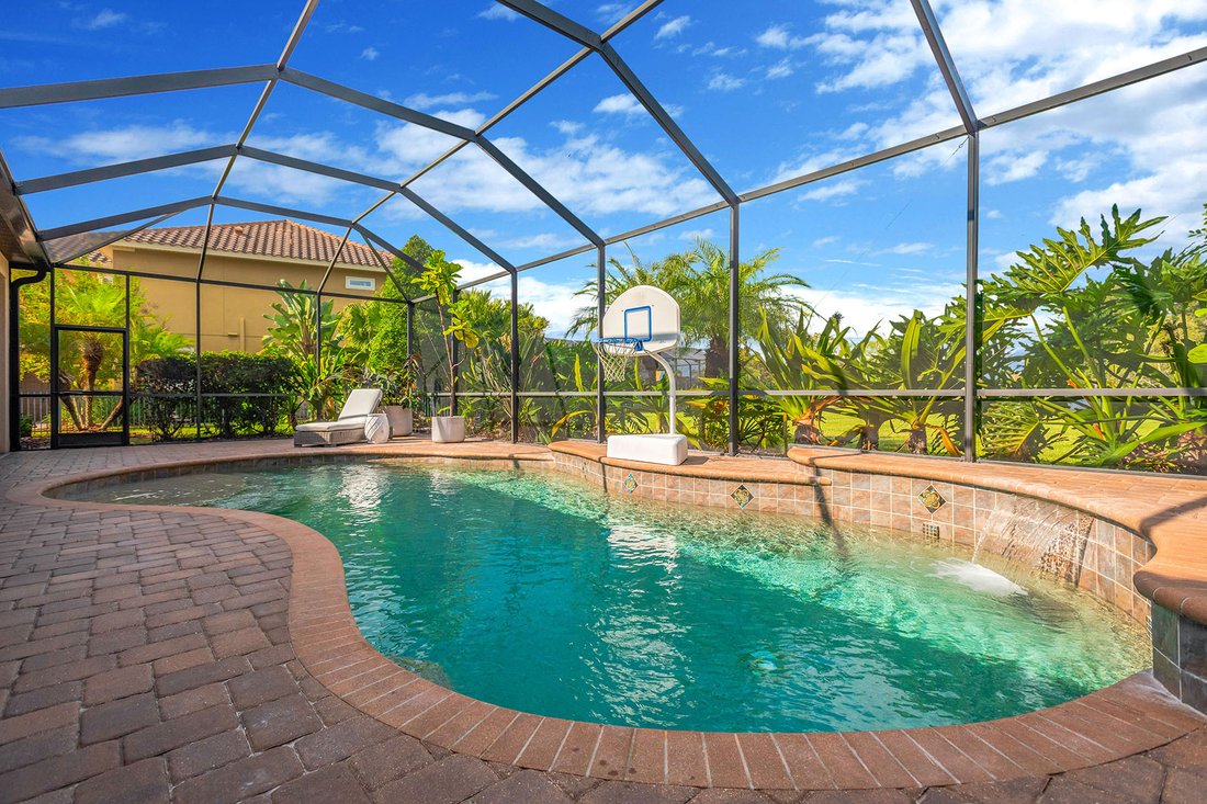 House in Tampa, Florida, United States 3 - 16701633