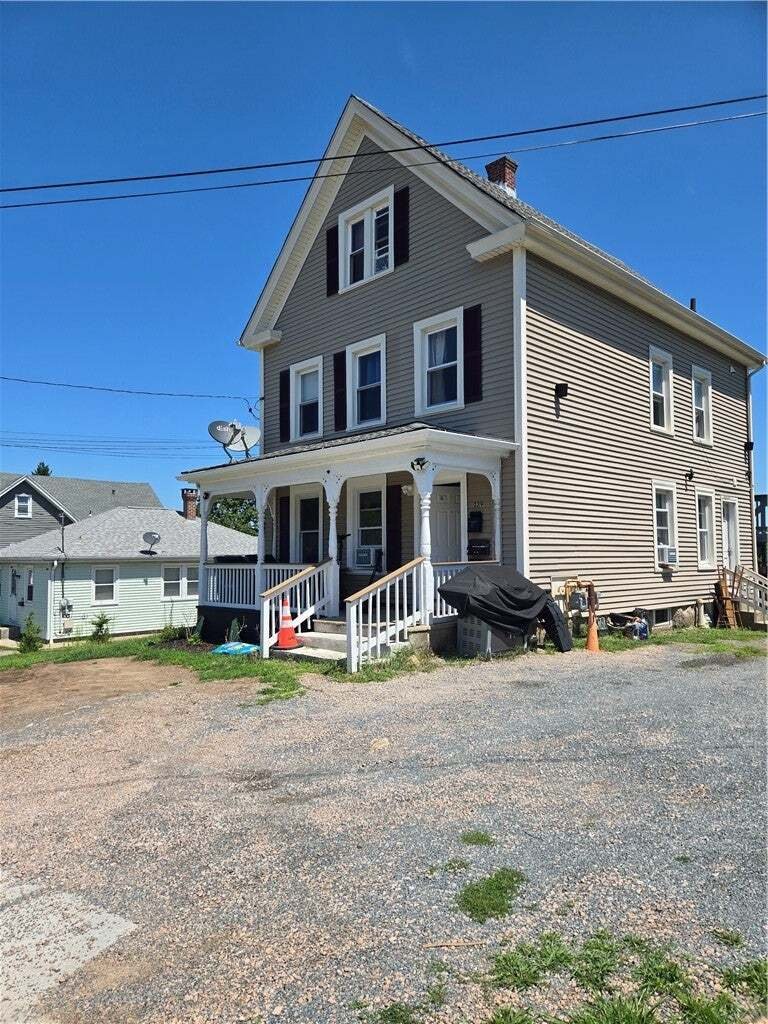 Westerly, Rhode Island, United States 2 - 18718355