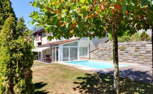 Villa in Marly, Fribourg, Switzerland 1