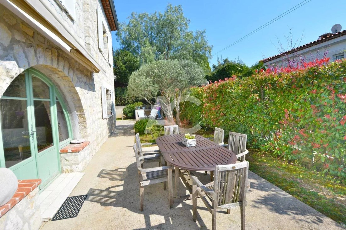 Villa en Fontmerle, Antibes, Francia 3 - 17454382