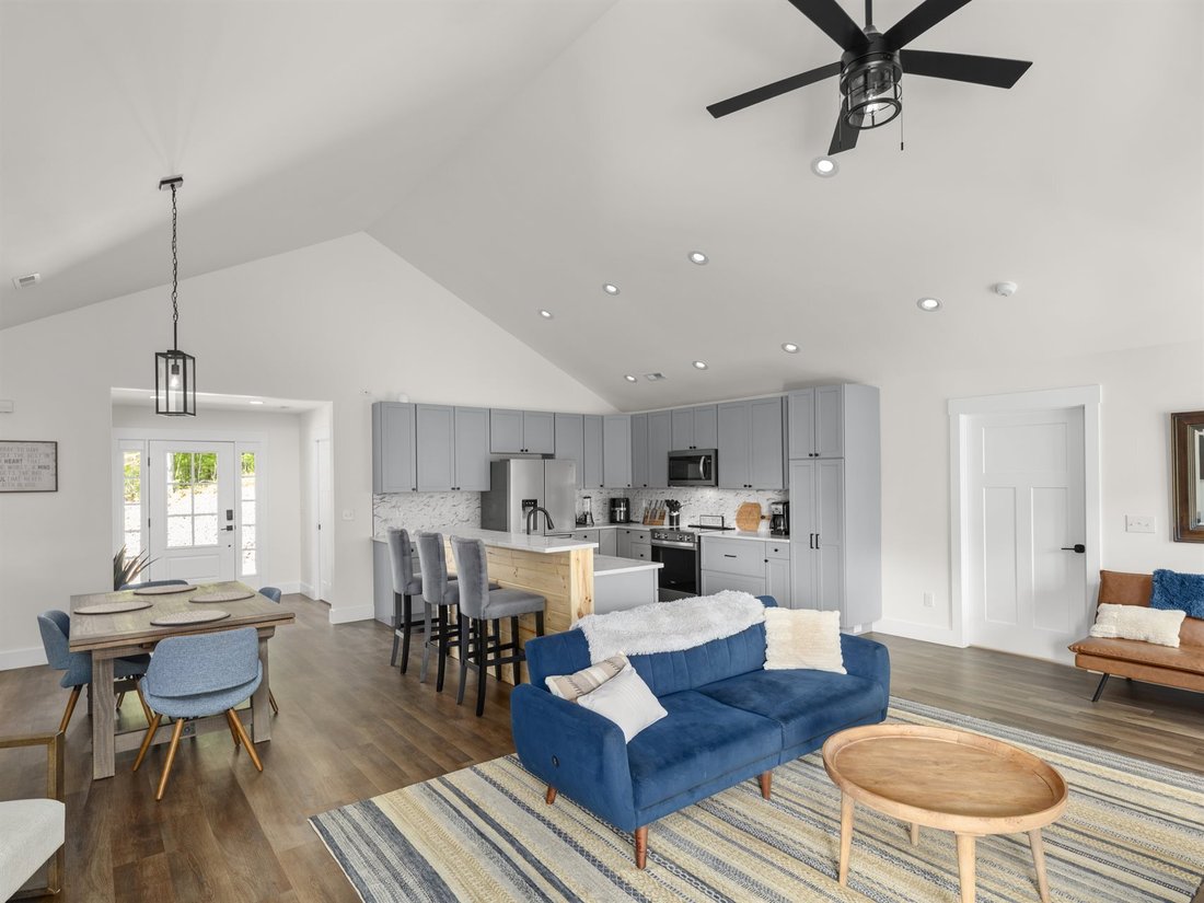 House in Nebo, North Carolina, United States 4 - 18151155
