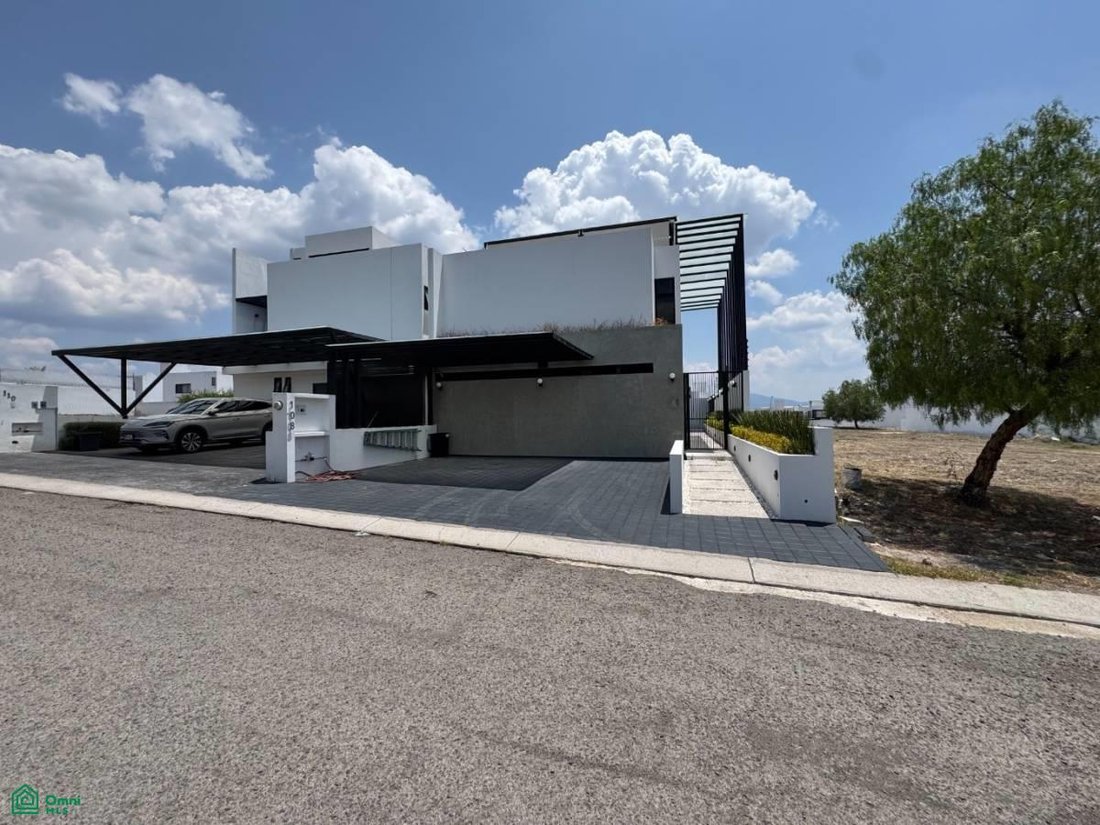 Townhouse in Juriquilla, Querétaro, Mexico 1 - 18069150