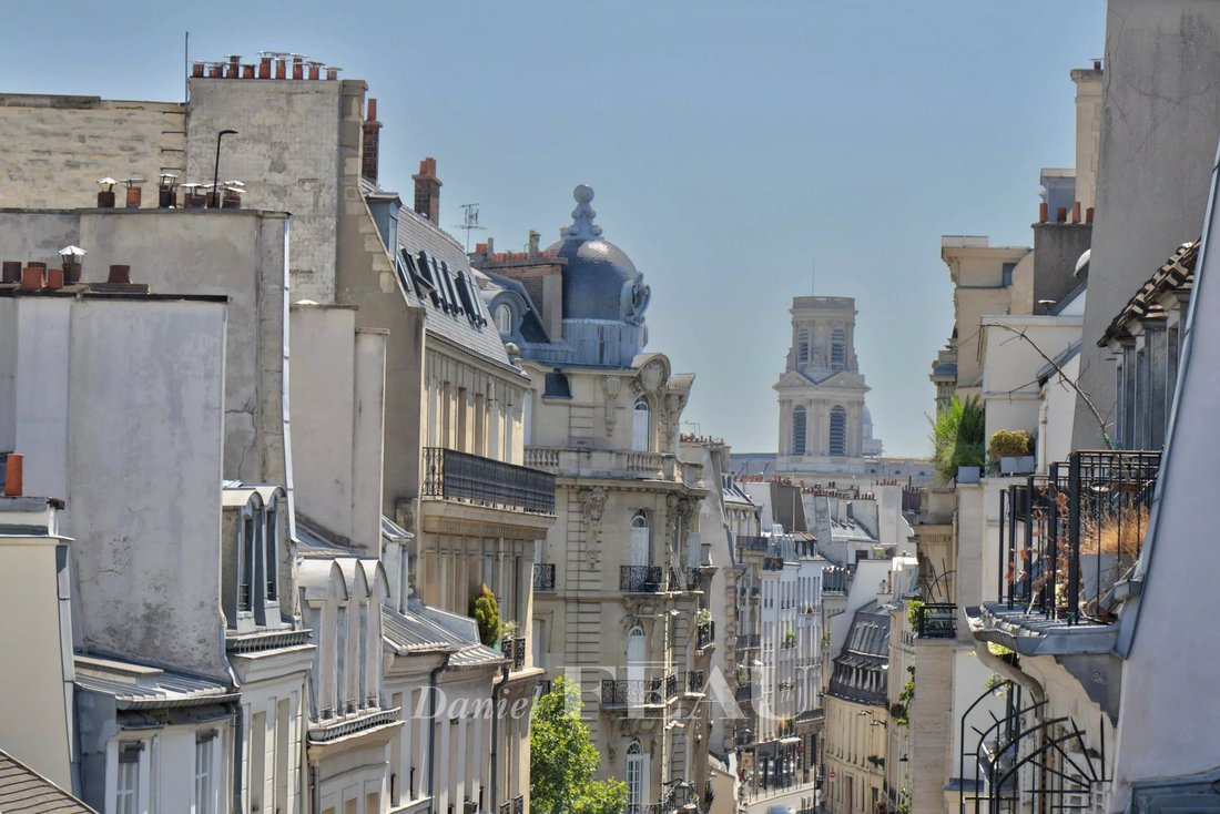Apartment in Saint Thomas d'Aquin, Paris 7e Arrondissement, Paris 4 - 18717151