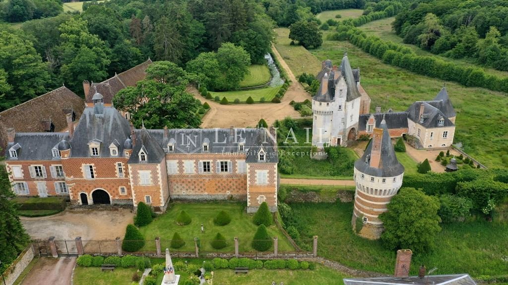 Schloss in Illiers-Combray, Zentrum-Loiretal, Frankreich 1 - 15201379