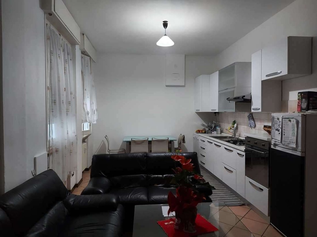 Appartement à San Lazzaro, Parme, Émilie-Romagne 1 - 18719109