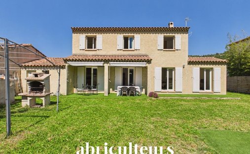 House in Saint-Chamas, Provence-Alpes-Côte d'Azur, France 1