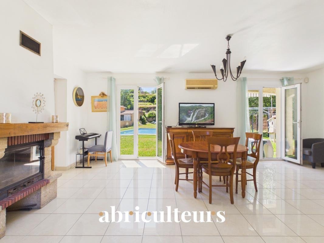 Casa en Saint-Chamas, Provenza-Alpes-Costa Azul, Francia 4 - 18716505