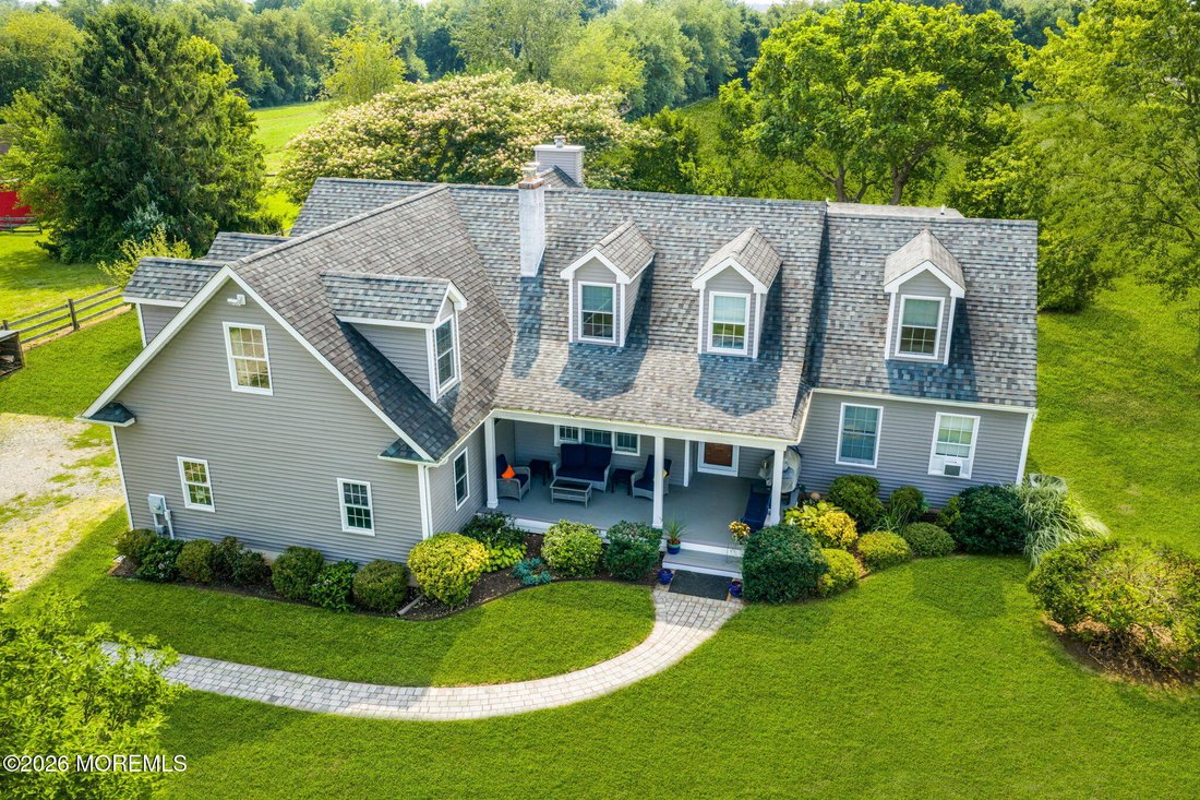House in Upper Freehold, New Jersey, United States 2 - 18718318