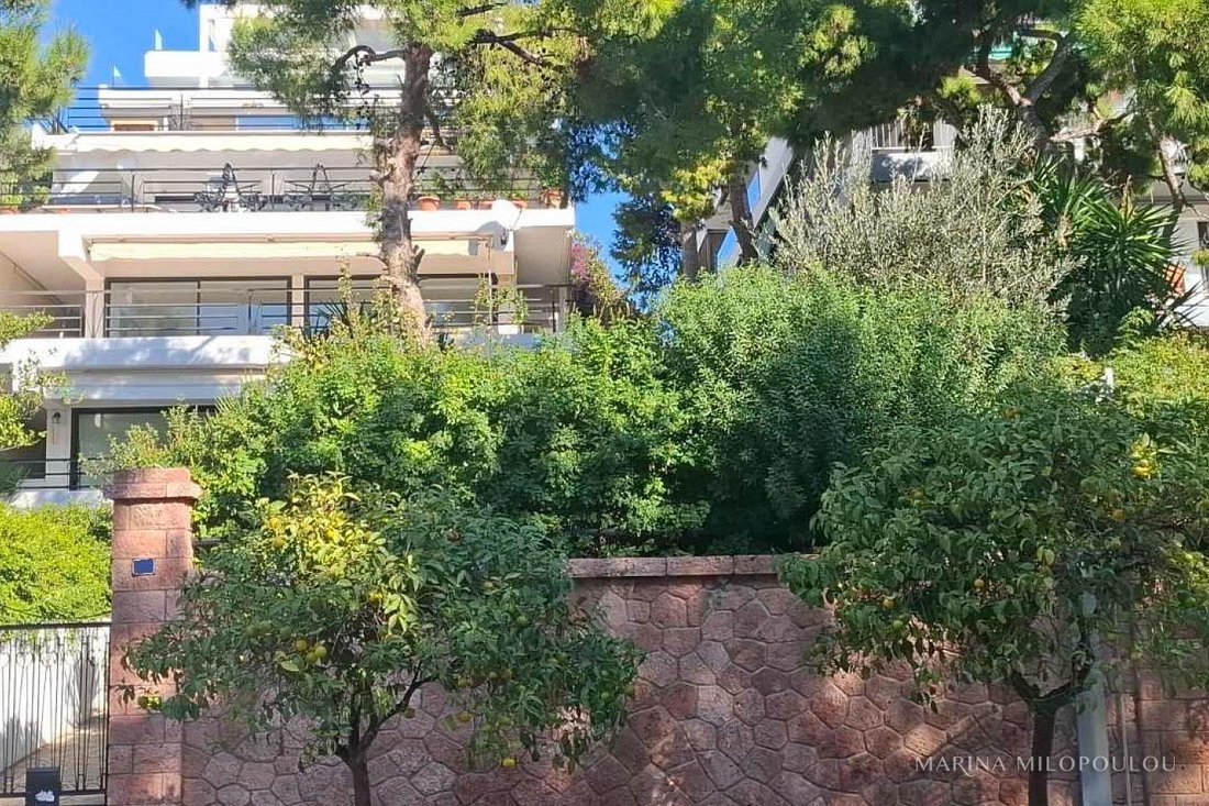 Apartment in Vouliagmeni, Attica, Greece 2 - 18717433