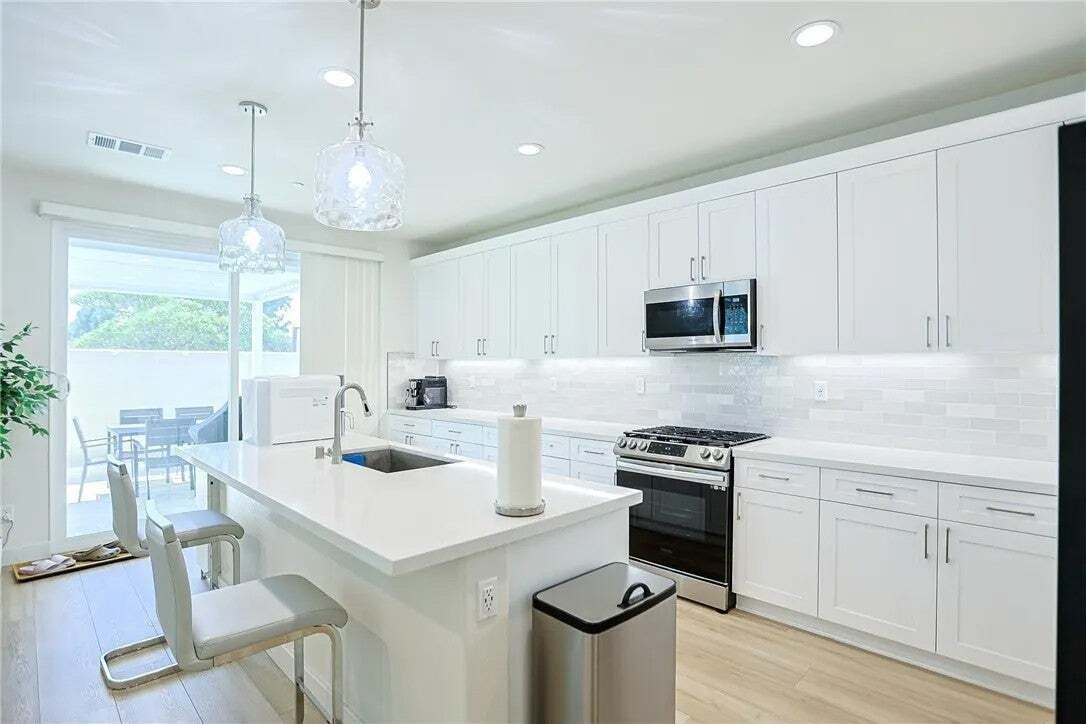 Condo in Whittier, California, United States 5 - 18715873