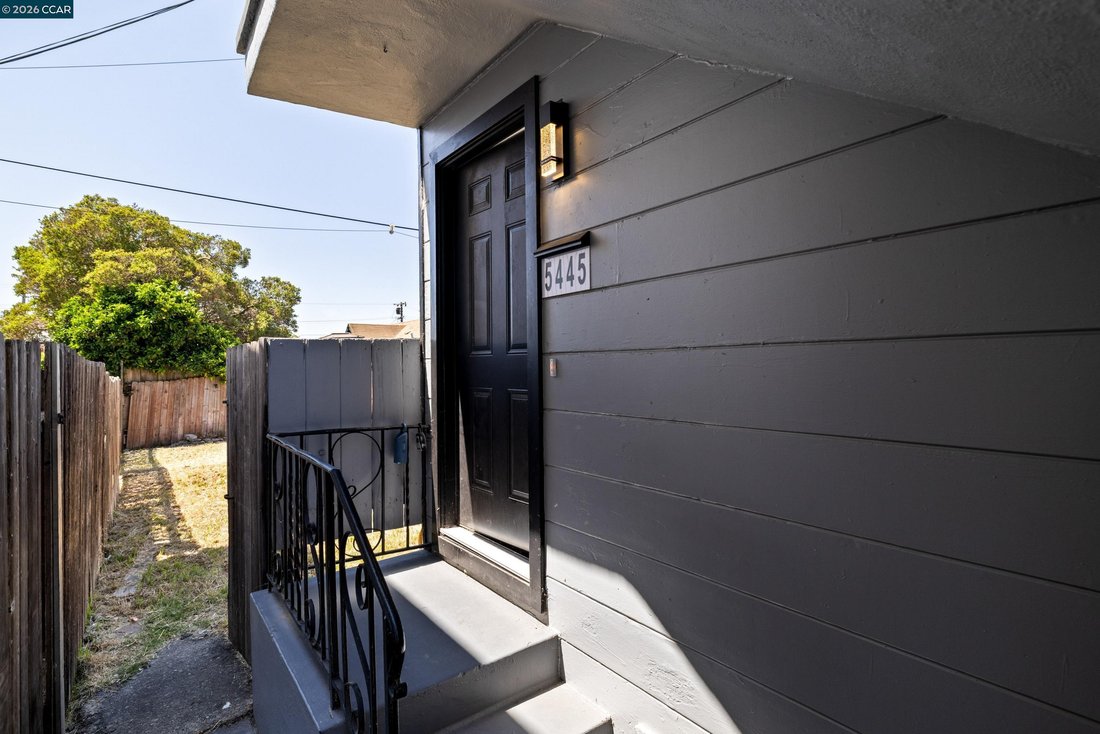 House in Oakland, California, United States 4 - 18719170