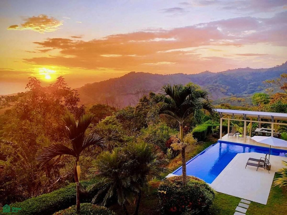 Casa en Savegre, Provincia de Puntarenas, Costa Rica 1 - 17088503