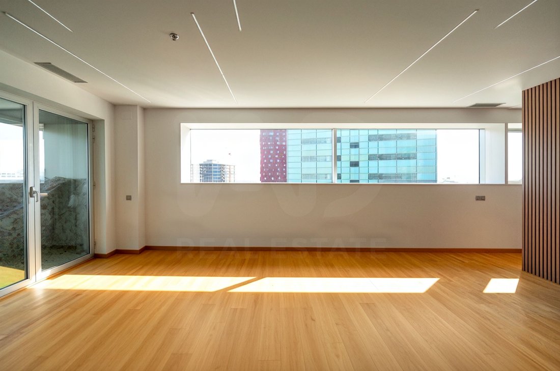 Apartamento en Districte III, Hospitalet de Llobregat, España 1 - 18707354