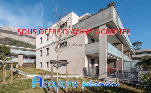 Appartamento a Corenc, Auvergne-Rodano-Alpi, Francia 1