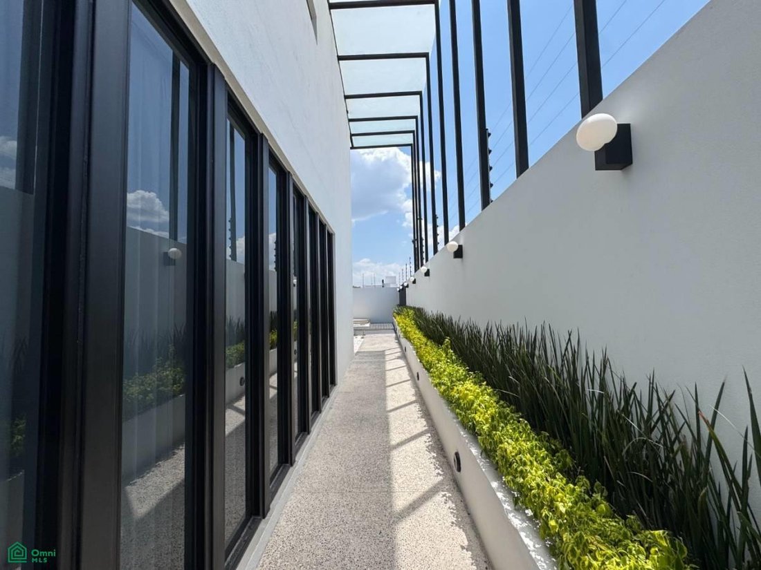 Townhouse in Juriquilla, Querétaro, Mexico 2 - 18069150