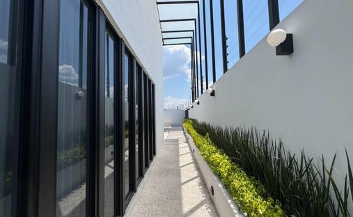 Townhouse in Juriquilla, Querétaro, Mexico 1