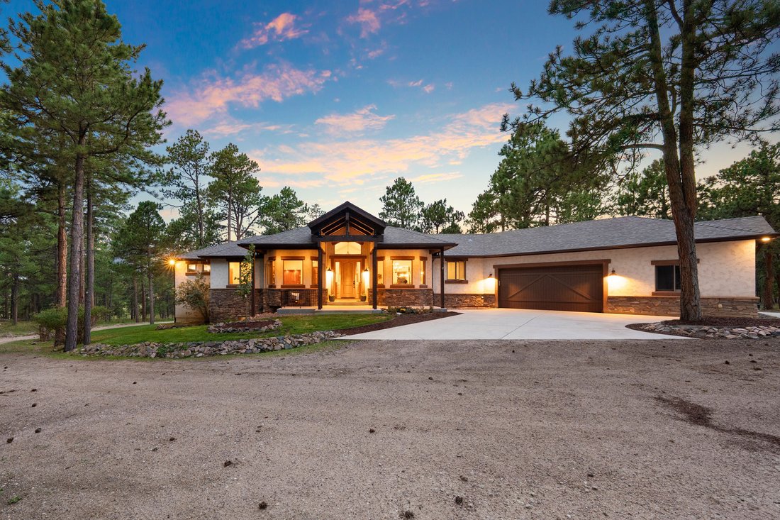 House in Colorado Springs, Colorado, United States 1 - 18717044