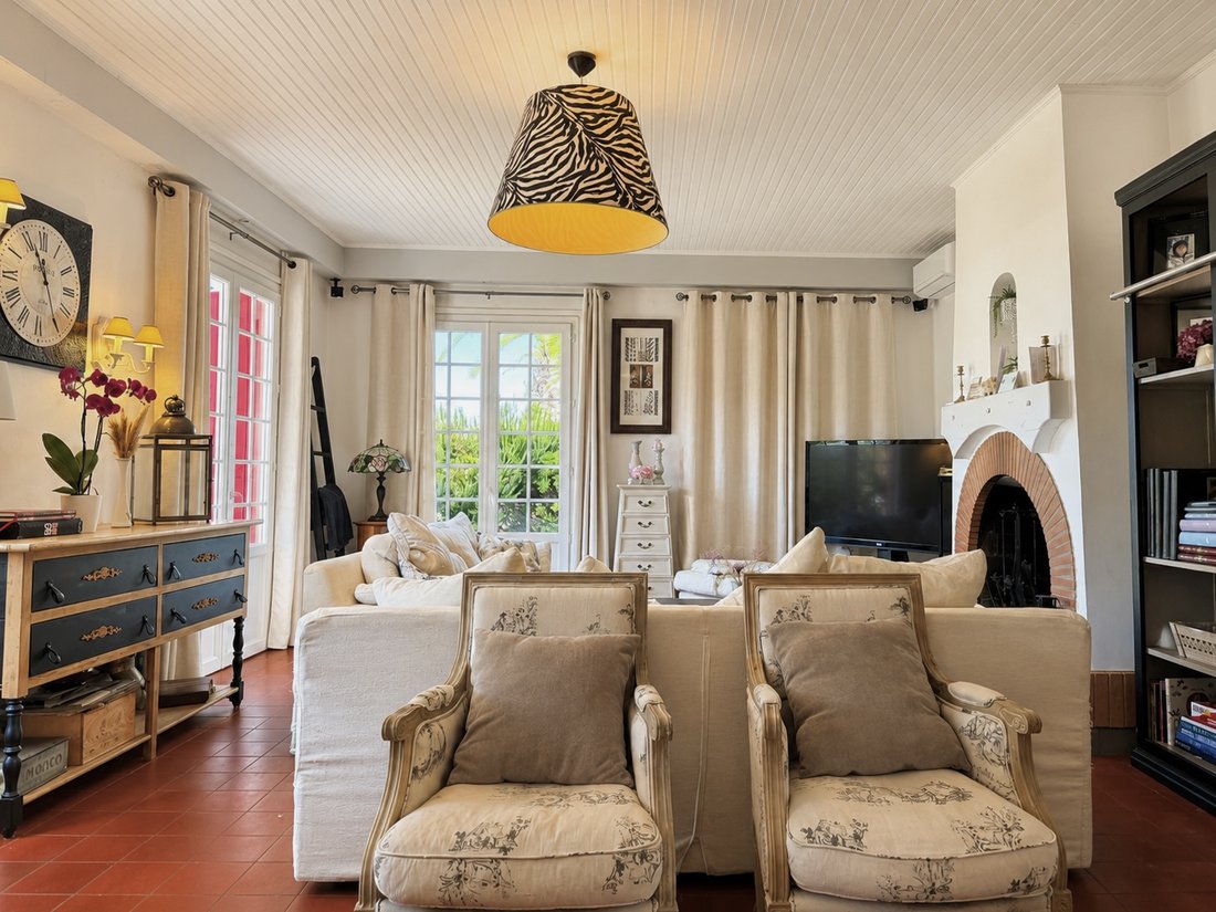 House in Vaux-sur-Mer, Nouvelle-Aquitaine, France 2 - 18717375