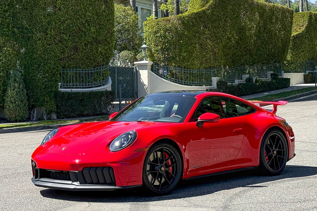 Coupe in West Hollywood, CA, United States 1 - 18716843