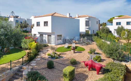 Villa in Carvoeiro, Algarve, Portugal 1