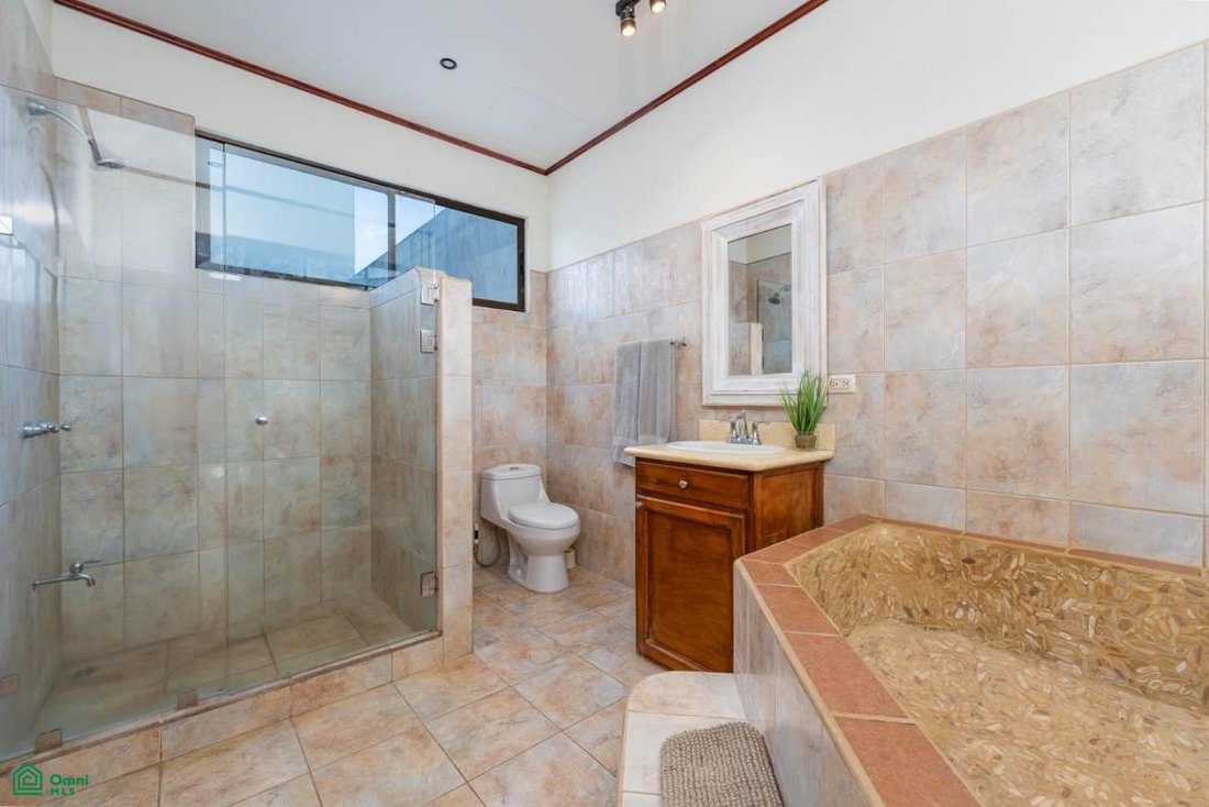 Condo in Tamarindo, Guanacaste Province, Costa Rica 4 - 17087919