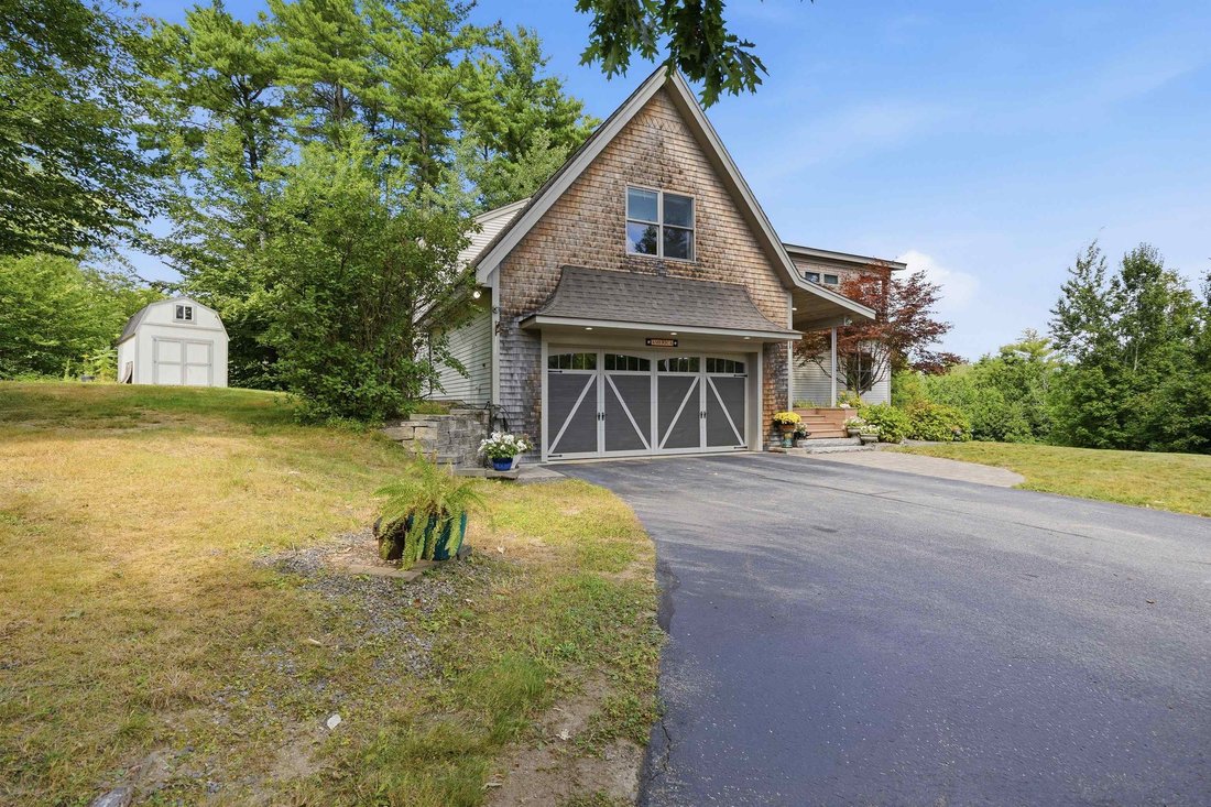 House in Gilford, New Hampshire, United States 2 - 18718024