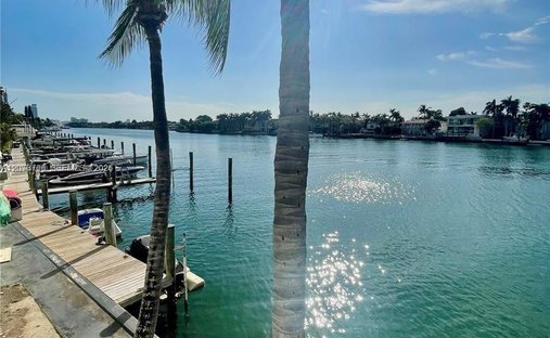 Condo in Miami Beach, Florida, United States 1