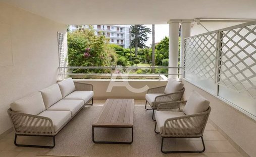 Apartamento en Les Bastides, Antibes, Francia 1