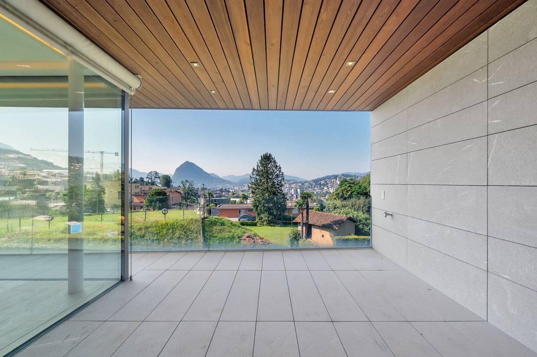 House in Lugano, Ticino, Switzerland 2 - 18716469