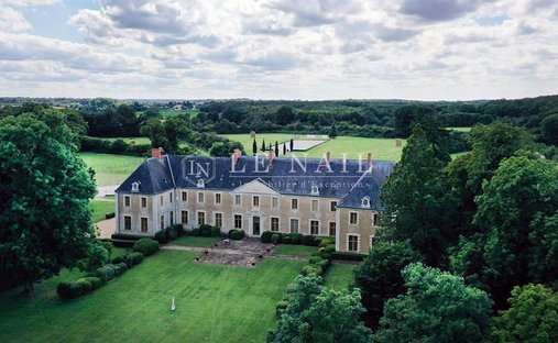 Castillo en Rocade-Chartrie, Sablé-sur-Sarthe, Francia 1