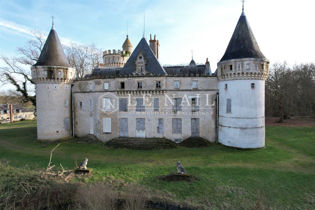 Schloss in Sancoins, Zentrum-Loiretal, Frankreich 1 - 13772545