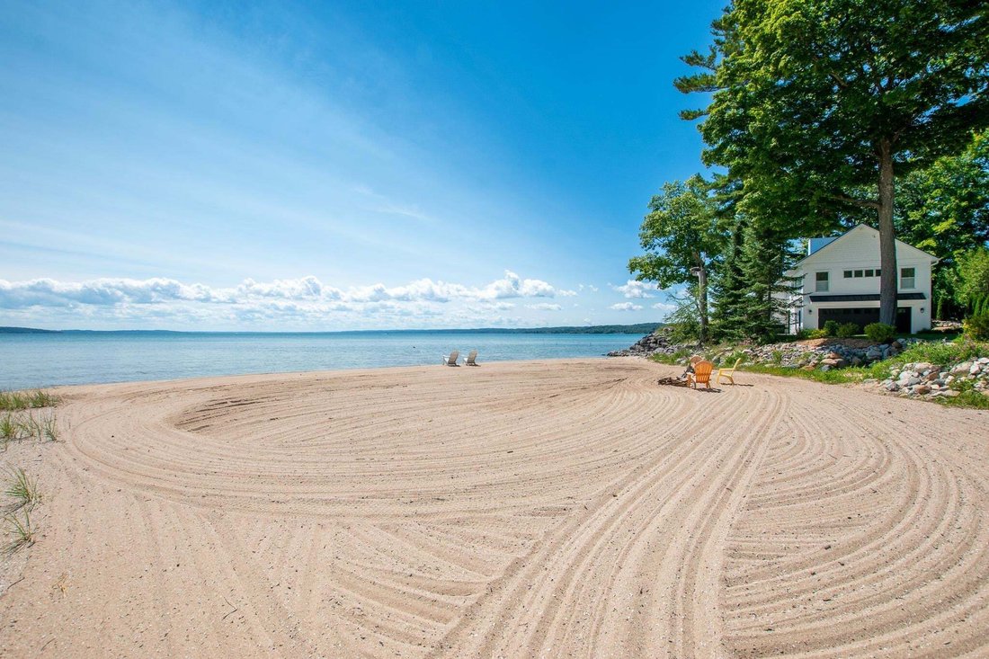 Haus in Suttons Bay, Michigan, Vereinigte Staaten 2 - 18718526