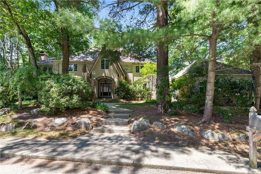 House in Cumberland, Rhode Island, United States 2 - 18718350
