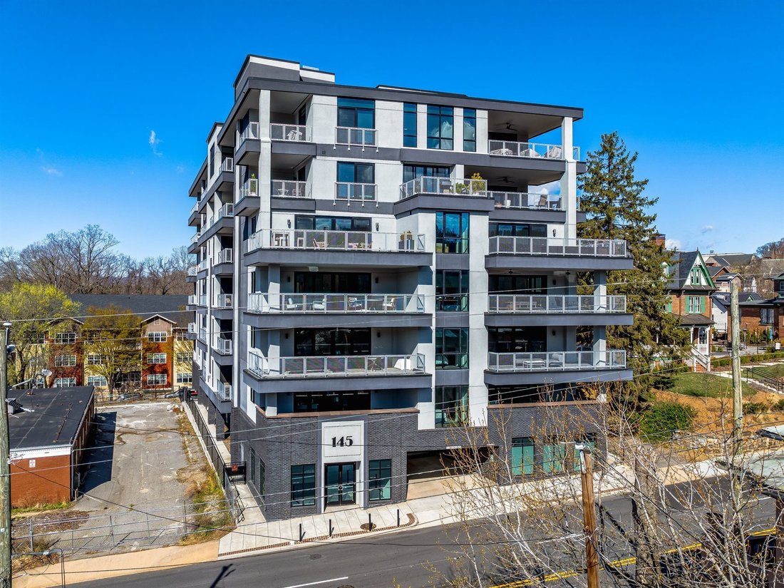 Condo in Asheville, North Carolina, United States 2 - 17801315