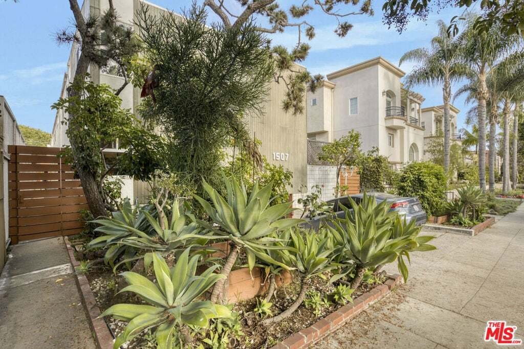 Santa Monica, California, United States 3 - 18718927