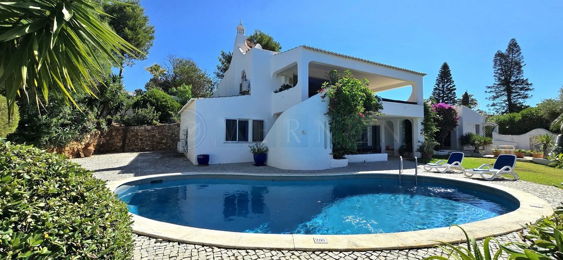 Villa en Carvoeiro, Algarve, Portugal 1 - 18677967