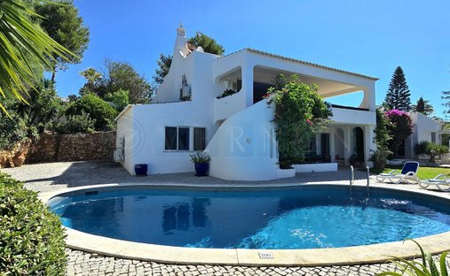 Villa in Carvoeiro, Algarve, Portugal 1