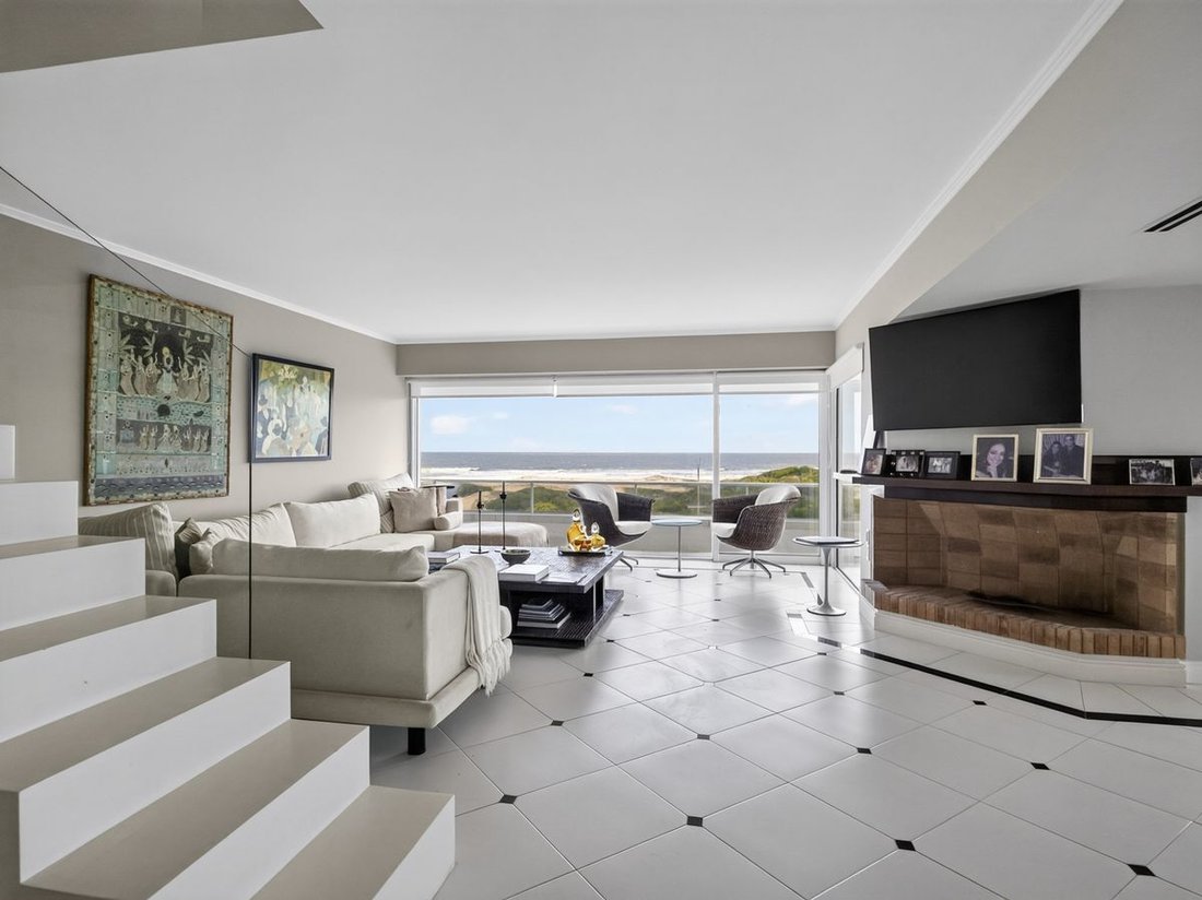 Apartment in Punta del Este, Maldonado Department, Uruguay 1 - 18719055