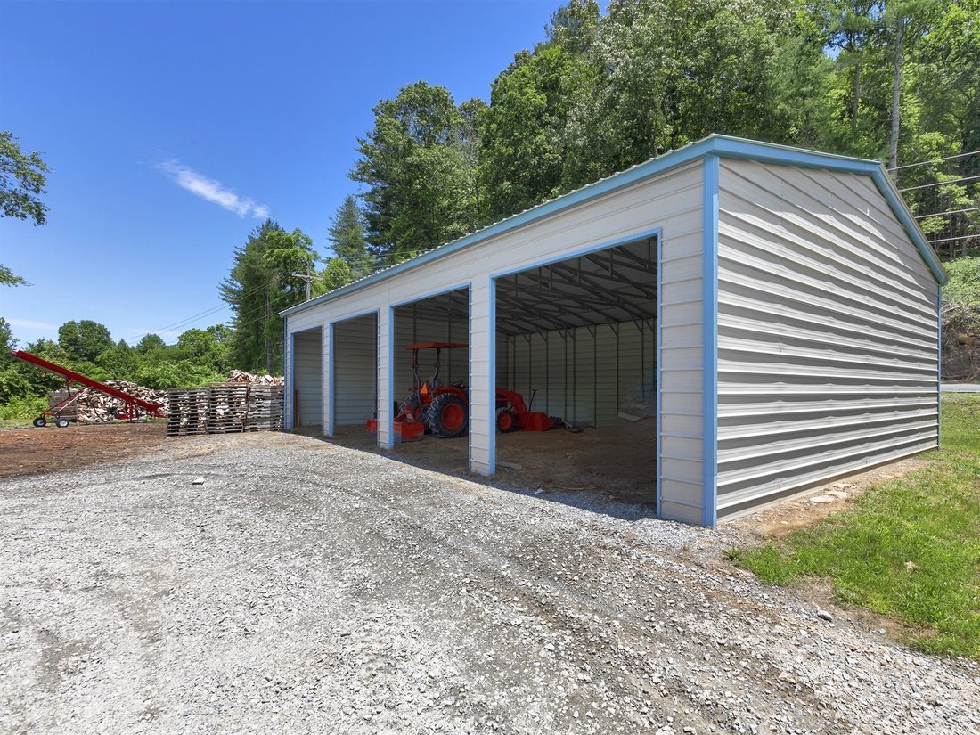 House in Pisgah Forest, North Carolina, United States 5 - 18246804